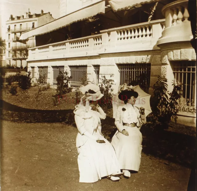 FRANCE Fashion Women c1900 Photo Stereo Glass Plate Vintage V26L1n2