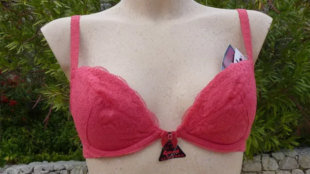 Taille soutien gorge 90a best sale