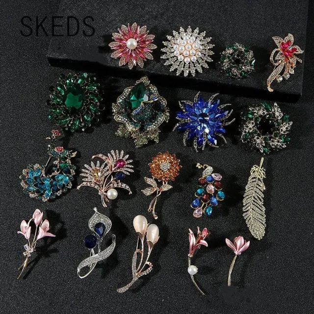 Women Elegant Flower Badges Vintage Plant Brooches Pins Jewelry Corsage