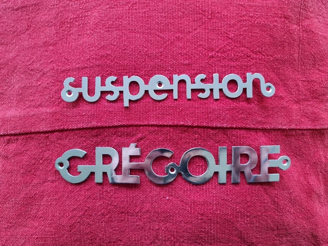 Badges, insignes, mascottes, Automobilia, Auto, moto - pièces