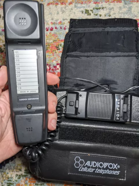 VINTAGE AUDIOVOX BRICK BAG CELL PHONE MODEL BC-65  CASE Working Charger