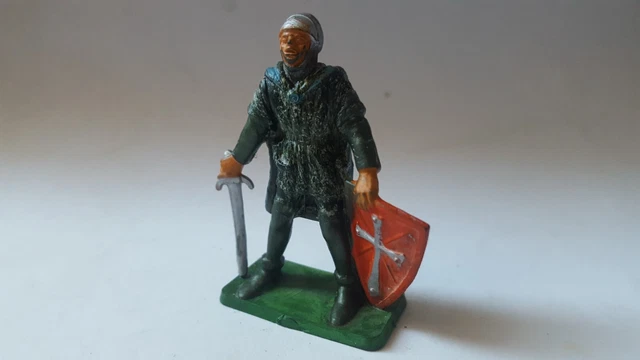 Figurine Starlux Moyen âge – épée Et Bouclier – Réf 6104 – Occasion