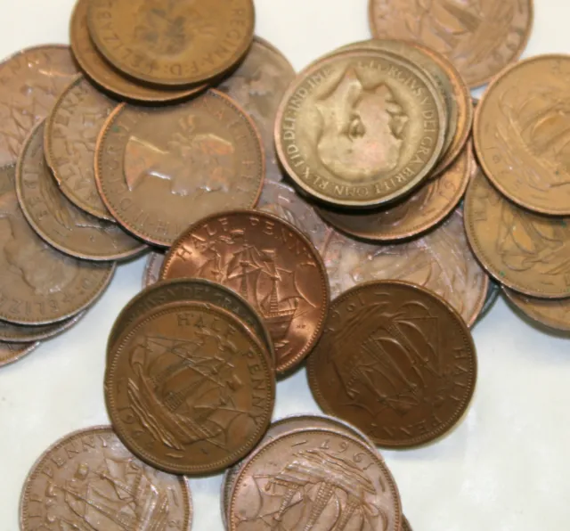 25 Half pennies Bulk lot British old coins