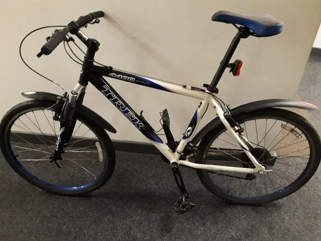 TREK MOUNTAIN BIKE Alpha 4400 Blue/White/Black -24 Speed- (8029427