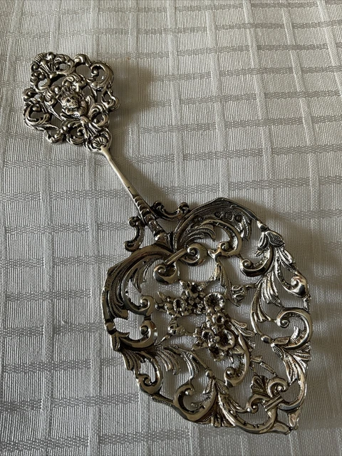 Beautifully Detailed Solid Silver Victorian Pierced Love Spoon 1893.