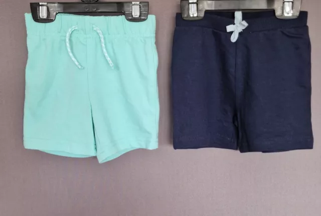 Pacchetto pantaloncini vestiti per bambini set età 6-9 mths. Condizioni perfette.