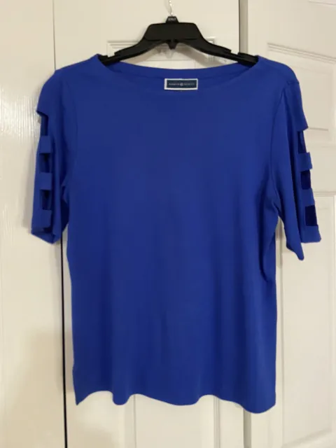 KAREN SCOTT Blue Short Sleeve Top, Shirt, Blouse Size Large With Sleeve Openings