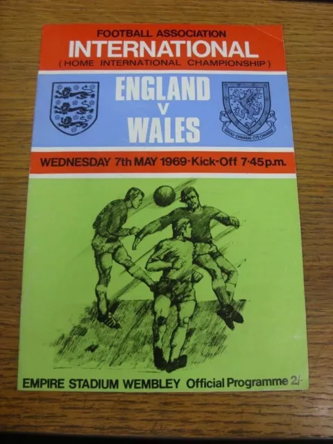 07/05/1969 England v Wales [At Wembley] (creased corner). For UK orders shipping
