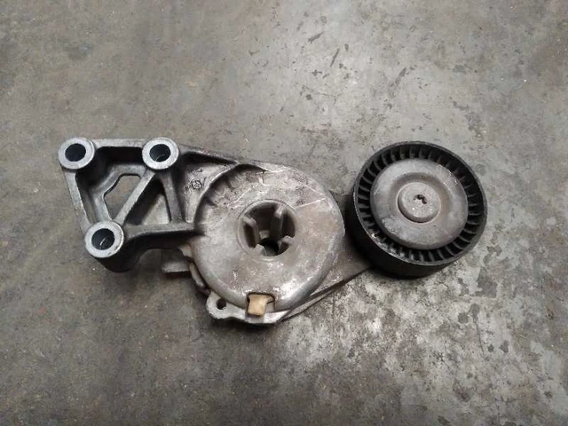 06A903315E galet tendeur pour AUDI A3 DESCAPOTABLE 1.6 2008 116302