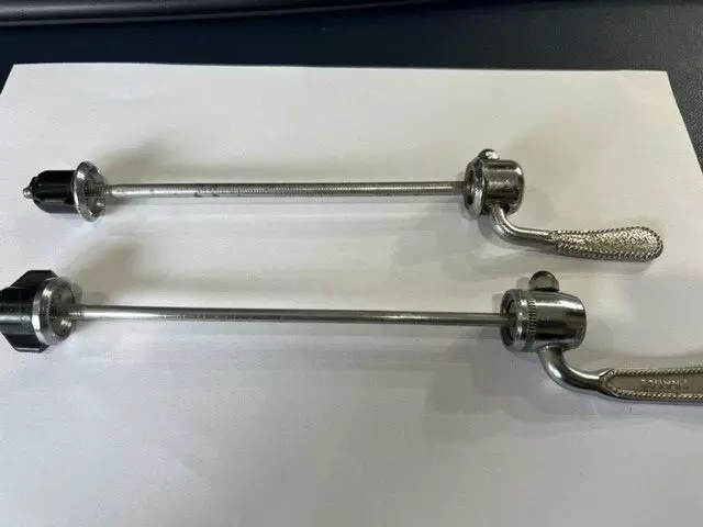 ! Two Vintage Maillard Skewers Not Matching Nice Shape Qr Quick Release  Bicycle