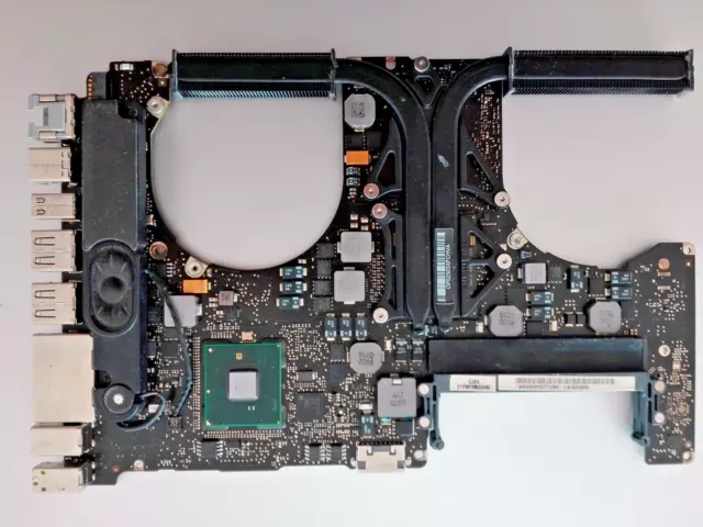 MacBook Pro A1286 - Mainboard Motherboard Logicboard Platine EMC 2353 Late 2010