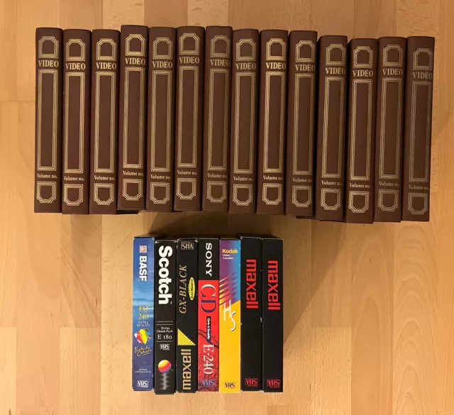 20x VHS-Videokassetten (bespielt) + 14x Hüllen in Buchoptik (Konvolut)