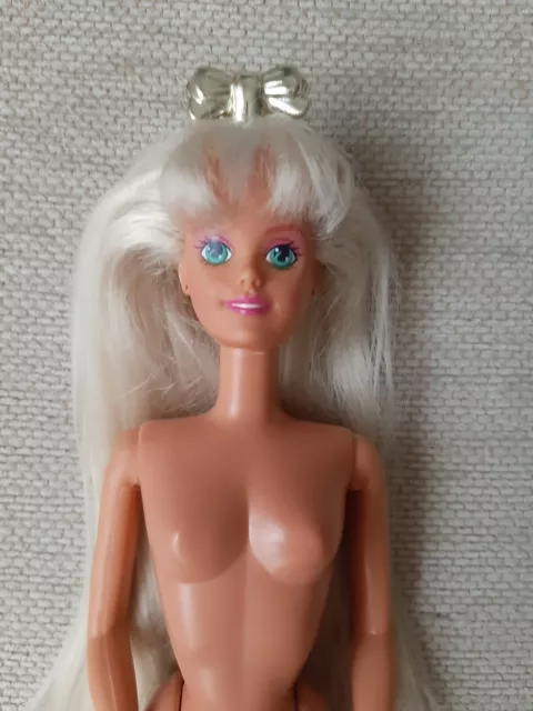 Sindy Doll Party Lights Hasbro 1991