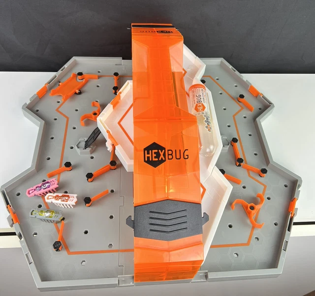 HEXBUG Nano Hive Habitat Playset Track Travel Storage Carry Case + 3 Bugs HEXBUG Nano Hive Habitat Playset Track Travel Storage Carry Case + 3 Bugs