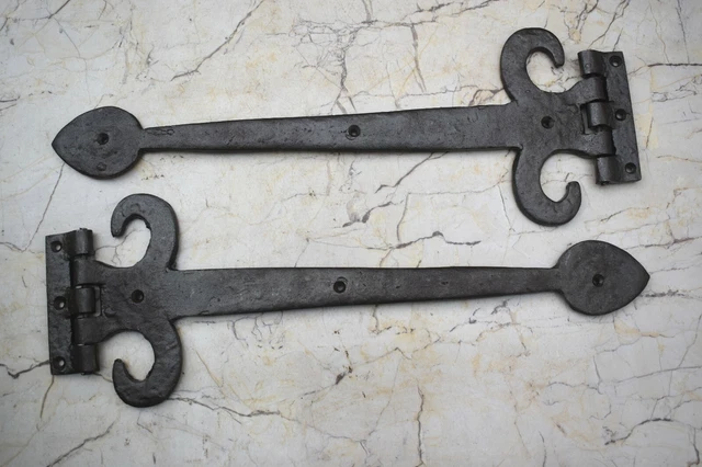 Vintage iron handmade french gate door hinges pair arrow head barn rusty 2 pcs