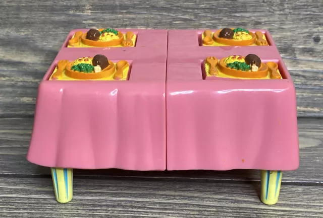 Mattel Dora The Explorer 2003 Kitchen Dinner Table Home Replacement Part Piece