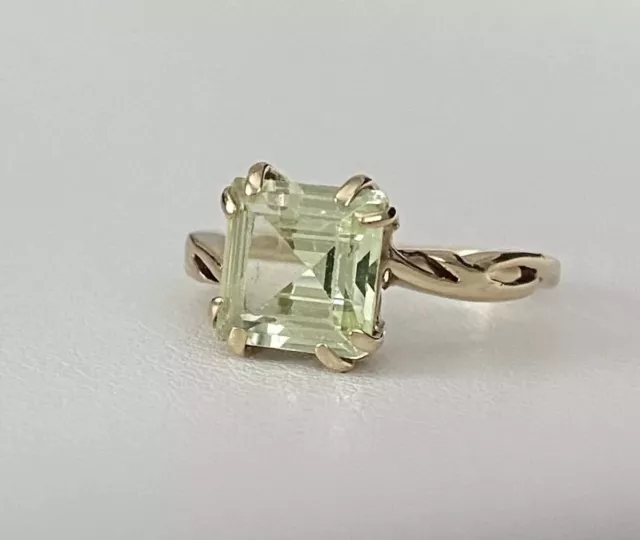 10K Solid Yellow Gold Ring Peridot Solitaire 2.9g Sz 7 1/2 Vintage Deco Estate