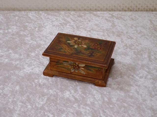 Boîte Ou Coffret En Bois Ancien Avec Marqueterie Fleurs Sur Le Dessus - Occasion