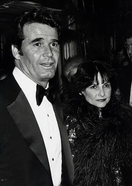 James Garner & Lois Garner at 35th Golden Globe Awards at Beve - 1978 Photo 1