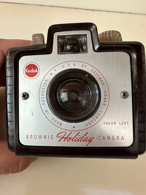 Vintage 1950’s  KODAK Brownie Holiday Flash Camera W/Strap Untested