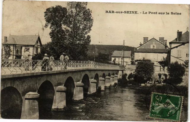 CPA BAR-sur-SEINE - Le pont sur la seine (197088)