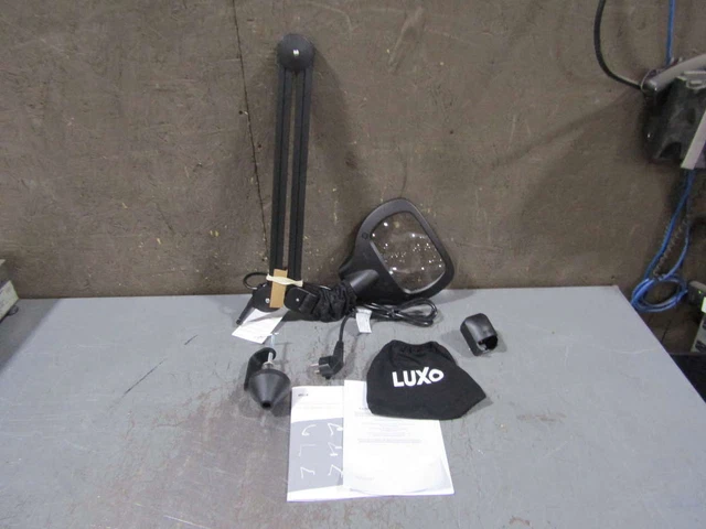 Luxo Wave WAL026231  LED Magnifying Lamp w/ Table Clamp