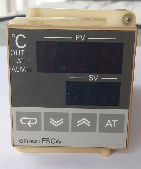 Régulateur De Température Thermostat Omron E5C2 R20J - Contrôle Précision 220V Pour Applications Industrielles Et Domestiques - 10