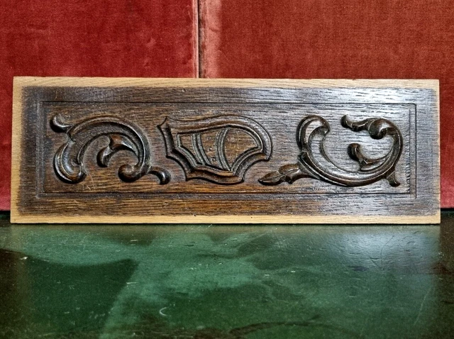 Scroll leaf wood carving pediment panel - Antique french architectural salvage .