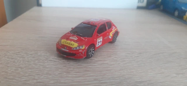 Miniature Peugeot 206 WRC 1/43 Hachette WRC No.4 Bonelle Rally De Madeira 2003 Miniature Peugeot 206 WRC 1/43 Hachette WRC No.4 Bonelle Rally De Madeira 2003