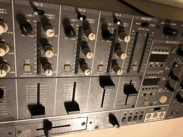 Pioneer DJM-3000 Professional DJ Mixer 4-Channel 4ch