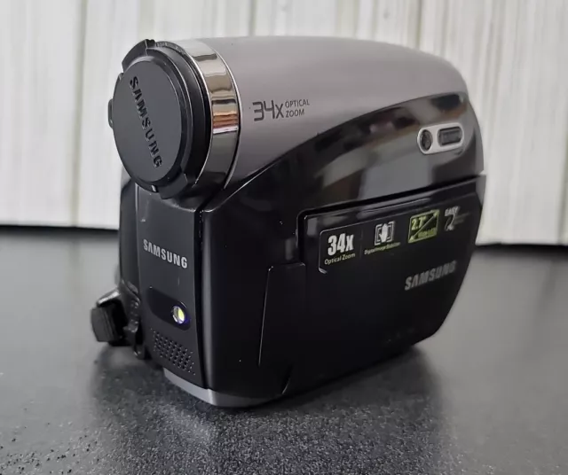 Samsung SC-D382 MiniDV Camcorder