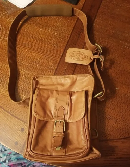 Vintage Dakota Tumi Brown Cognac Leather Messenger Camera Crossbody Shoulder Bag