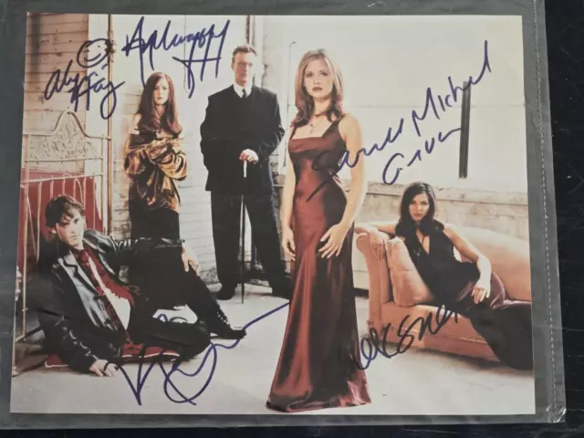 Buffy the Vampire Slayer Autographed Photo - *ENTIRE CAST* Including SMG!!!