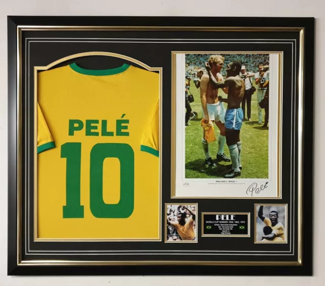 * PELE Signed Photo with Shirt Autographed Display * AFTAL DEALER