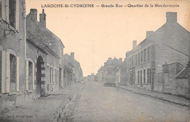 Cpa 89 Laroche Saint Cydroine / Grande Rue / Quartier De La Gendarmerie