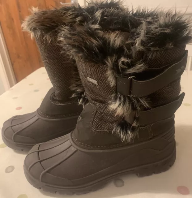 Trespass brace deals snow boots
