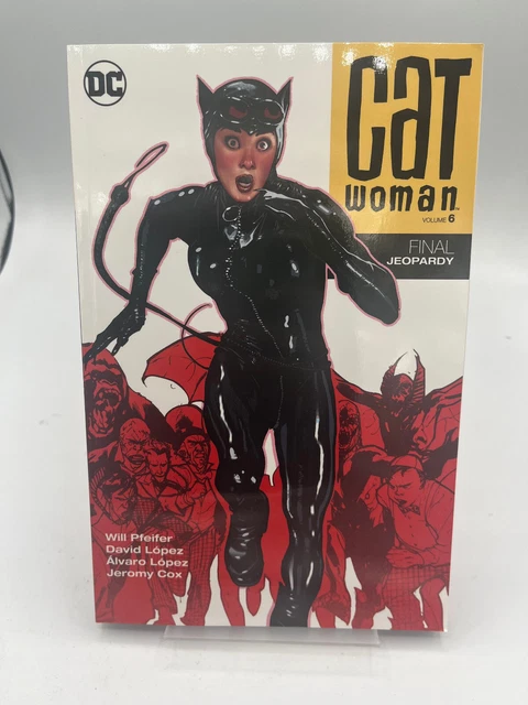 Catwoman Vol 3 Graphic Novel TPB NM CONDITION DC Comics Batman
