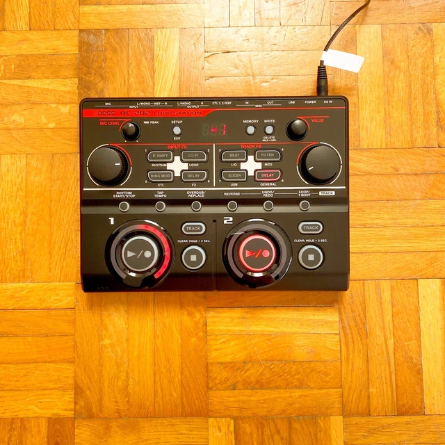 Boss RC-202 Loop Station with original box, documents and power supply! Mint! 2