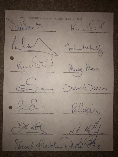 Original autographs of Yorkshire County cricket club 1986