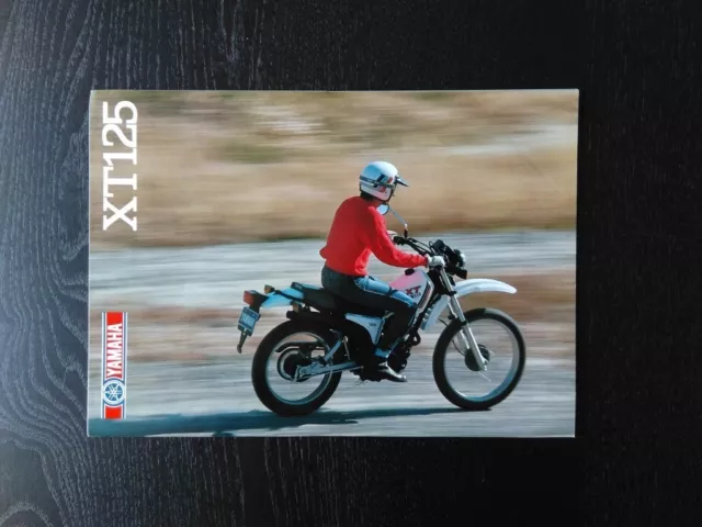 Yamaha XT 125  XT125  Francais  Broschüre Dépliant Prospekt Brochure