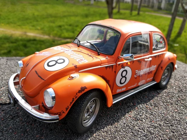 Volkswagen cox 1303 Jaegermeifter rallye echelle 1/18eme Solido,longueur 21cm