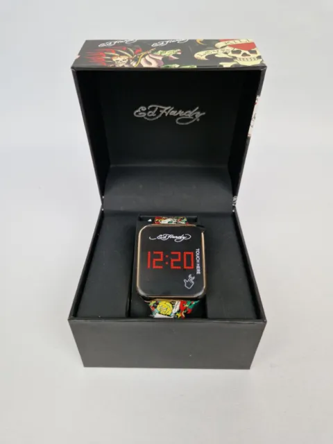 Ed Hardy digitale Uhr Tattoo-Stil Armbanduhr Modern Sammlerstück Rarität NEU ✅