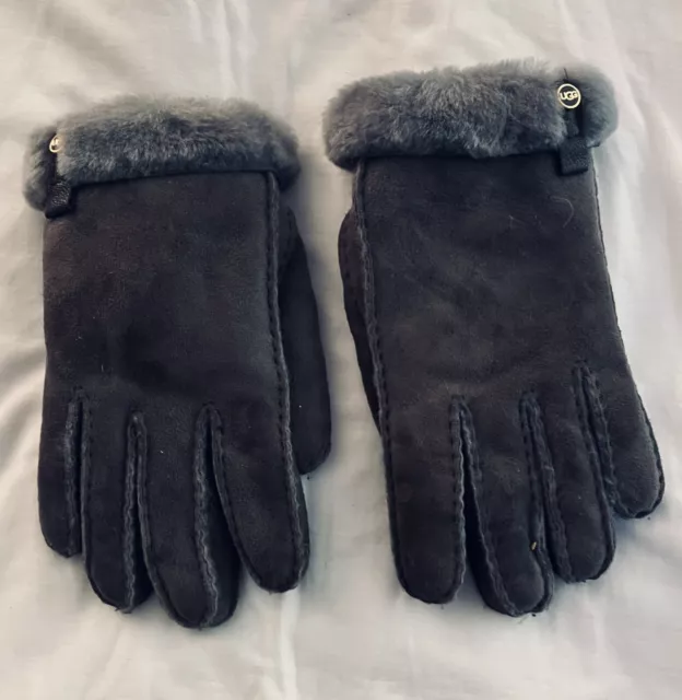 UGG Women’s Turn Cuff Sheepskin Grey Suede Gloves Size M