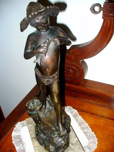 Scultura in bronzo Pescatorello firmata Varlese (1900)  Signed Bronze Sculpture