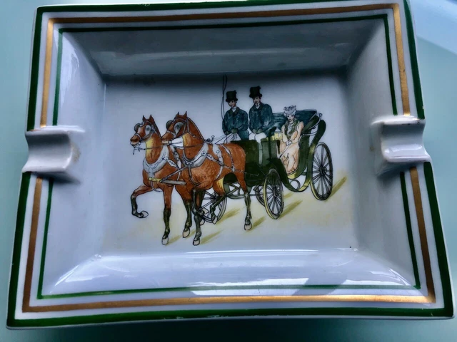 Vide-poche Ou Cendrier Vintage En Porcelaine De Limoges - Motif Chevaux Et Chasse à Courre - France