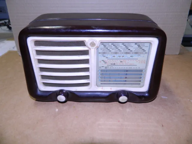 radio a valvole Geloso G.303 in bachelite, supereterodina a sei valvole