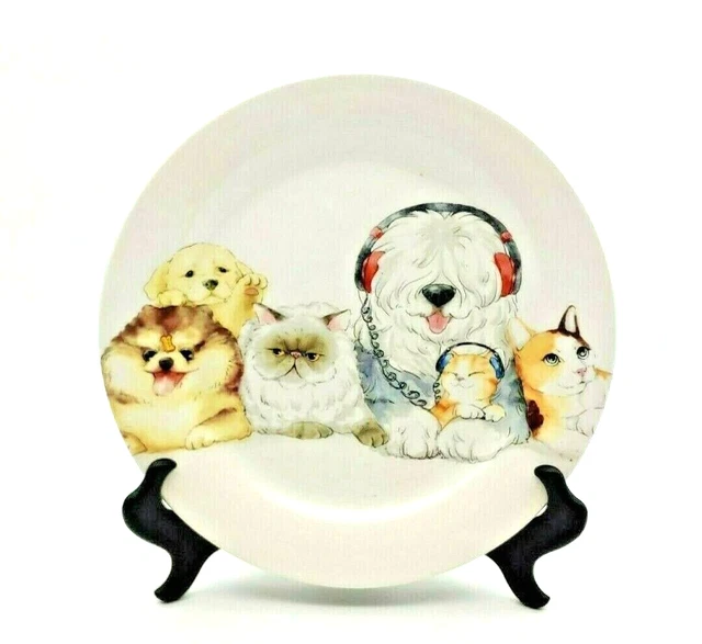 Pier 1 Imports Dogs and Cats 9" Plate Sheepdog in Headphones Pomeranian Tabby