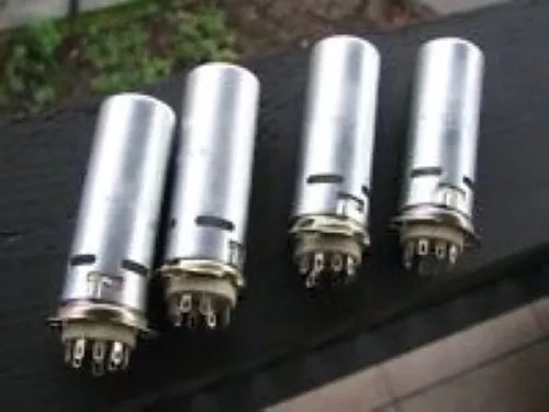 4 Stuck 9-Pin Tube Sockets PLK9-E75