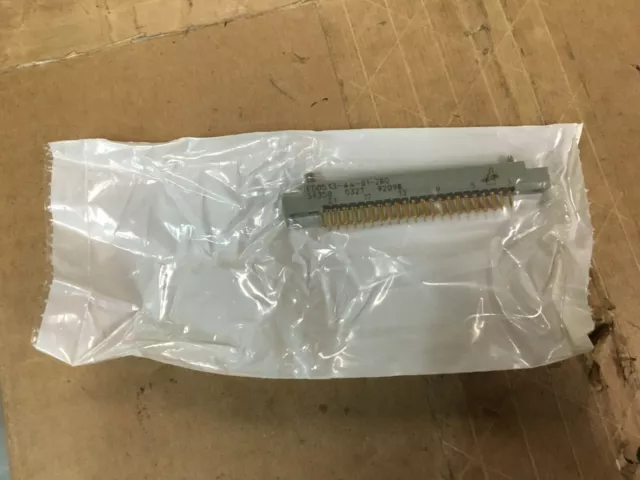 Incon Receptacle Connector NSN:5935-01-436-9389 Model:WTB44SED11SY-B82-1