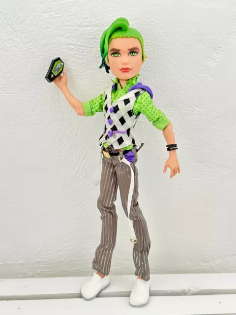 Monster High Dawn of the Dance Deuce Gorgon Doll with DVD 2011 Mattel W2147  - We-R-Toys
